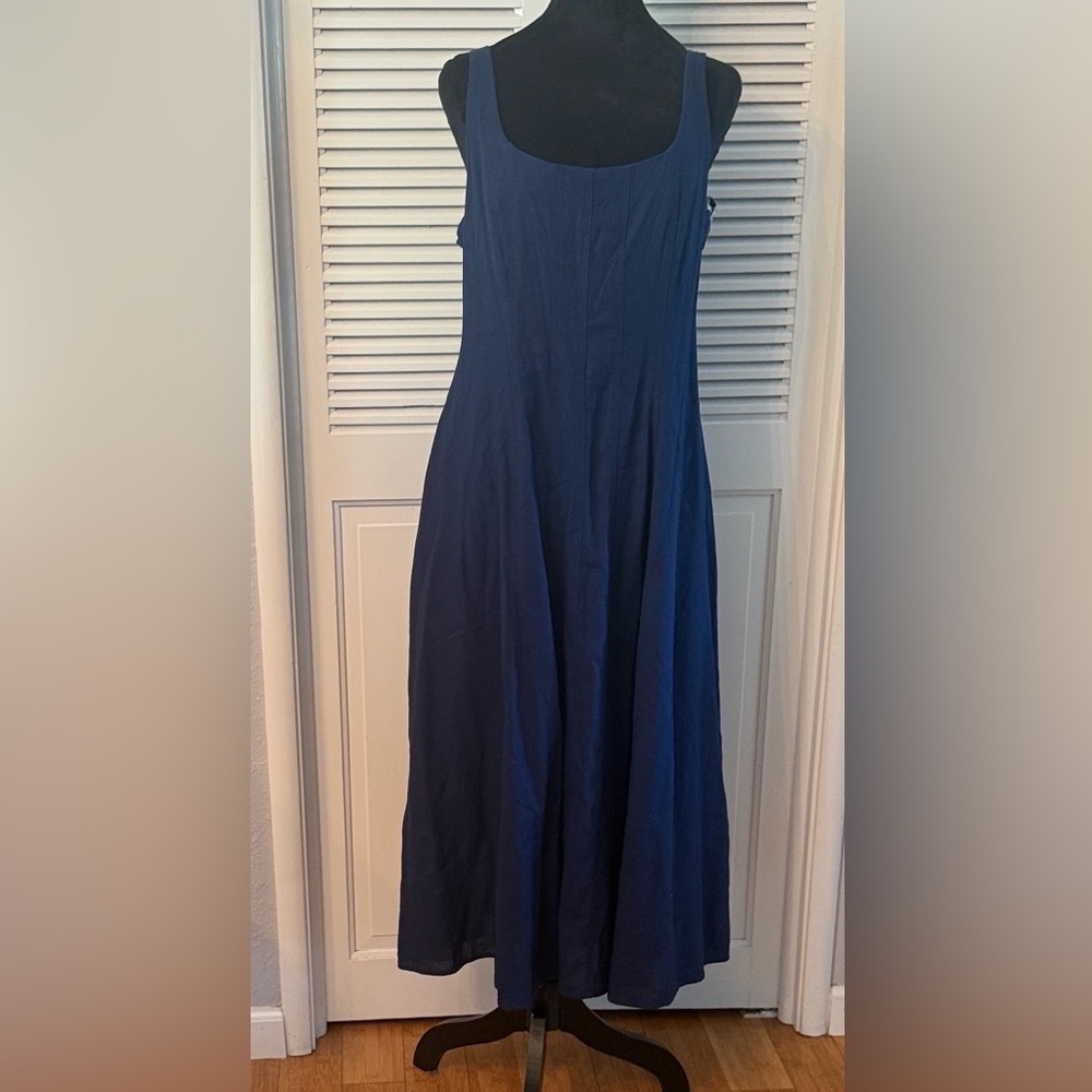 Sleeveless Navy Maxi Dress with Scoop Neck
